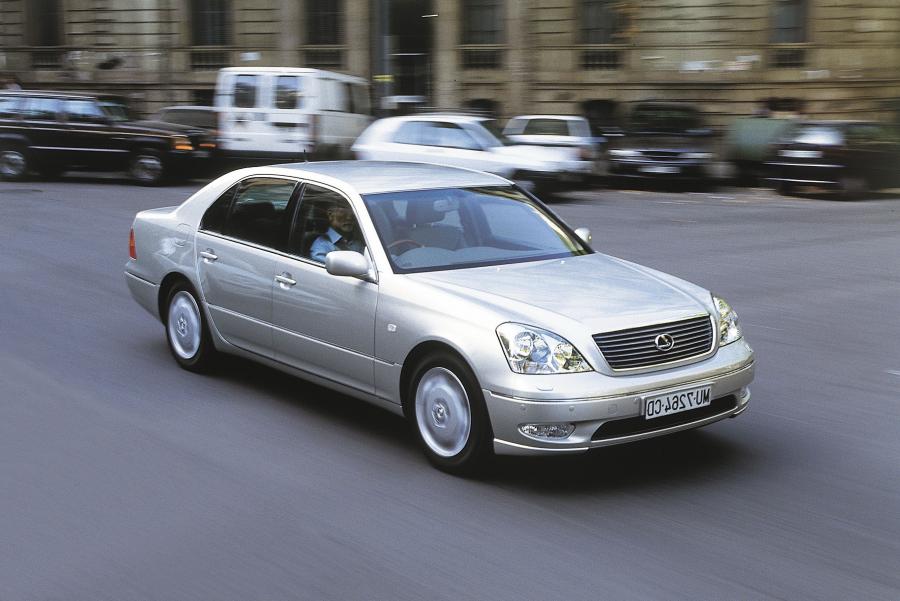  Lexus LS430 2001 года  (фото 19 из 56)